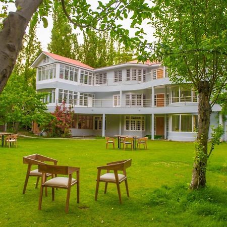 Hotel Reego Skardu Exteriör bild