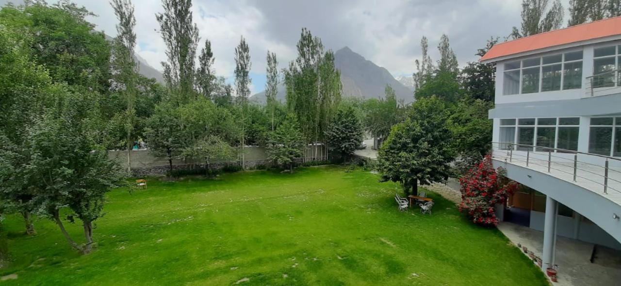 Hotel Reego Skardu Exteriör bild