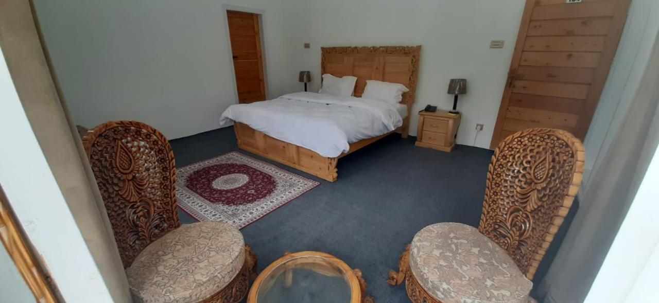 Hotel Reego Skardu Exteriör bild