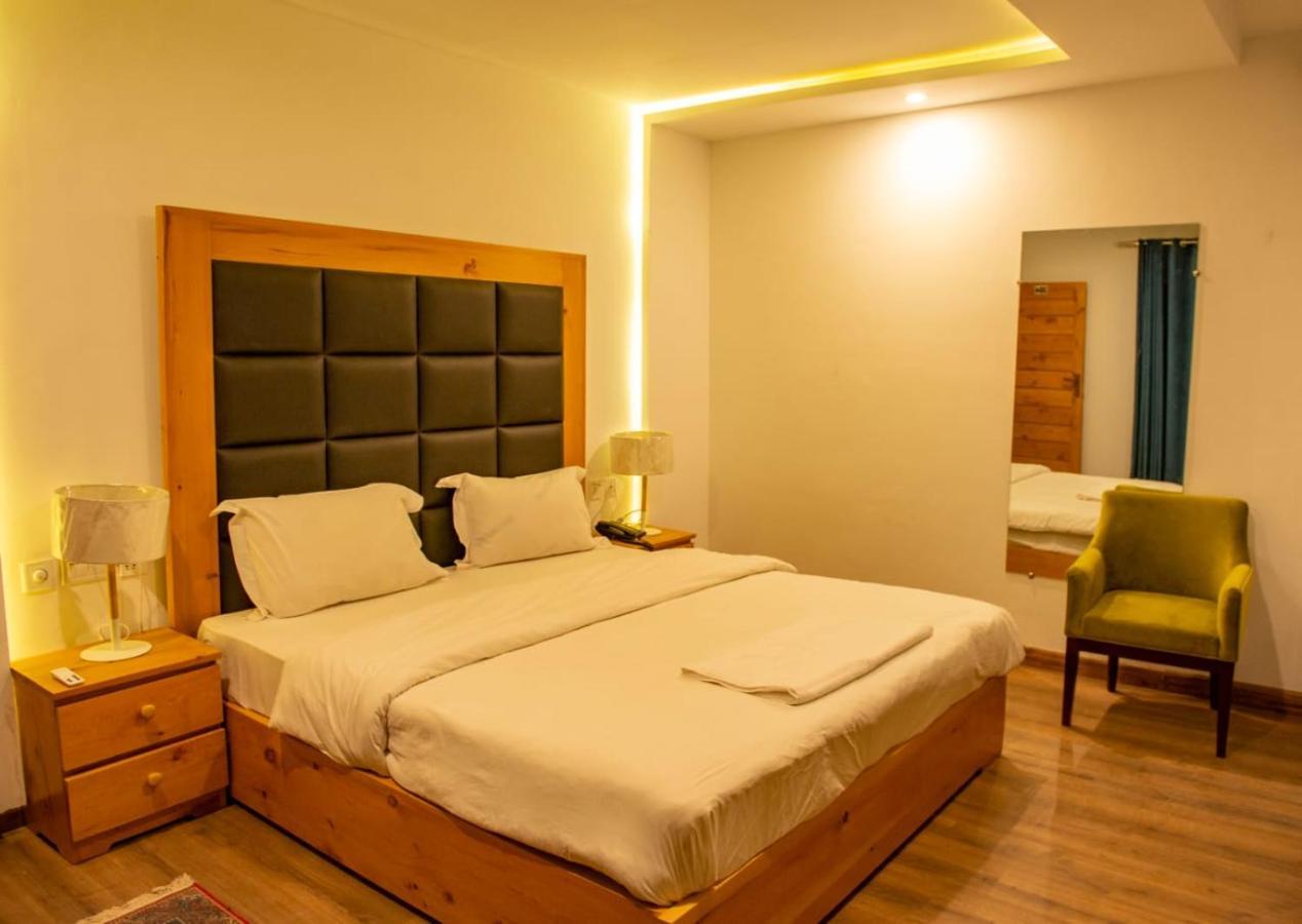 Hotel Reego Skardu Exteriör bild