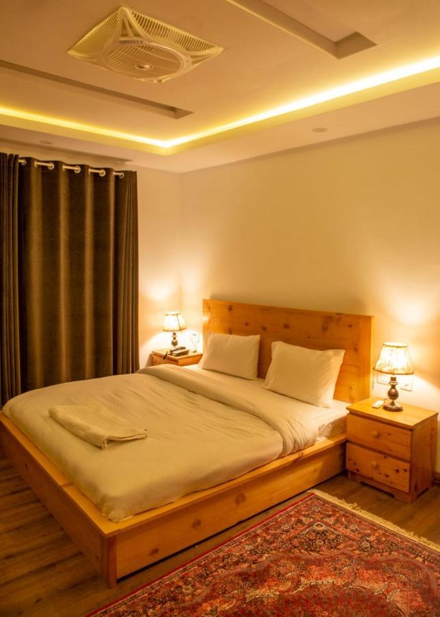 Hotel Reego Skardu Exteriör bild
