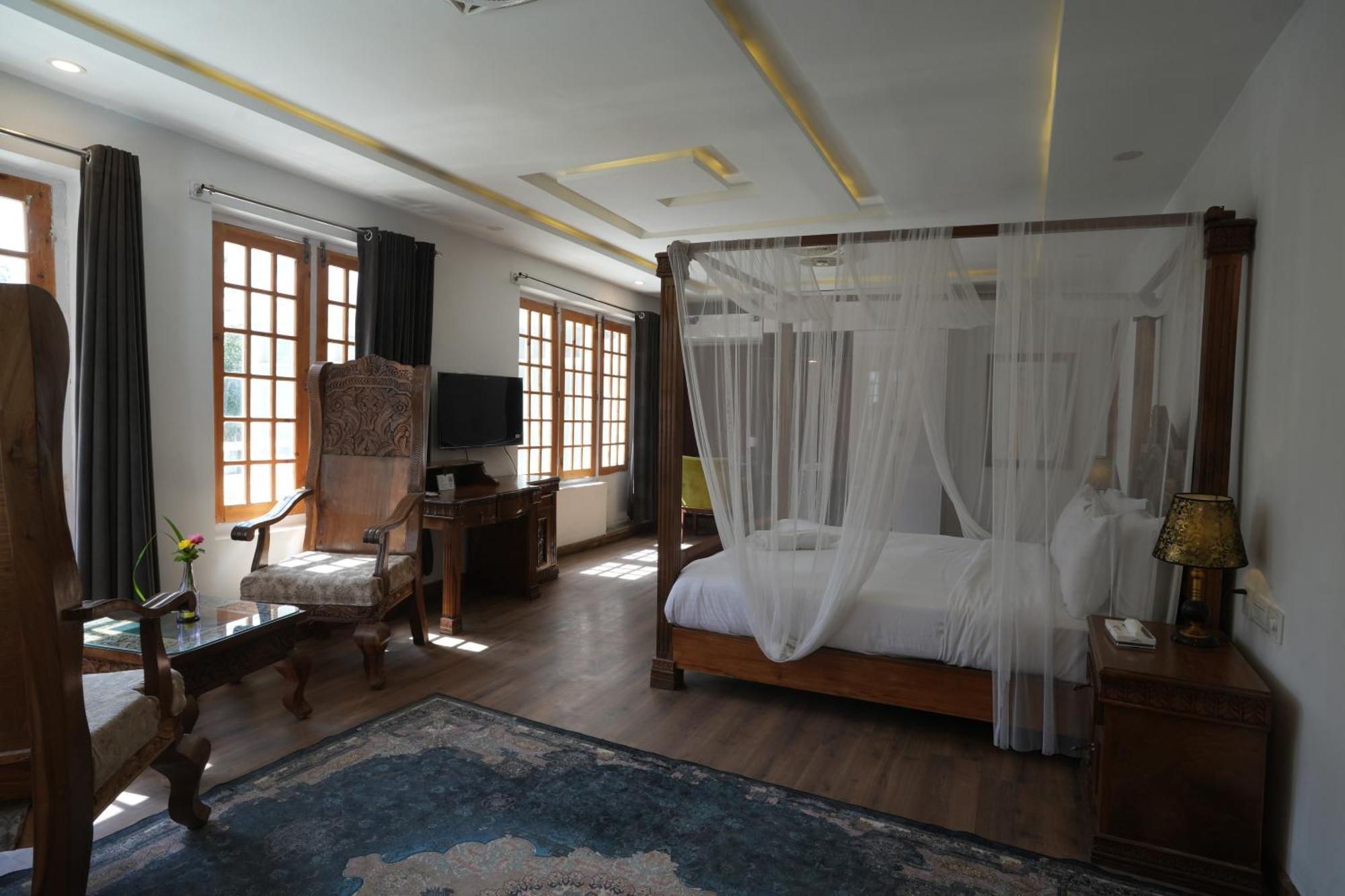 Hotel Reego Skardu Exteriör bild